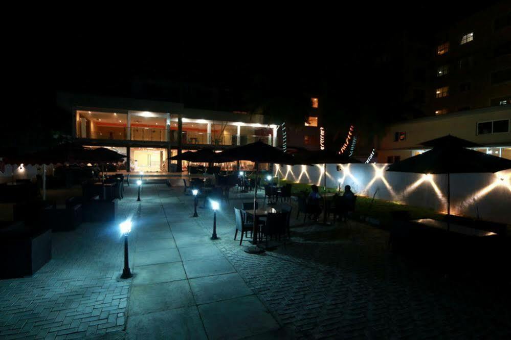 Tivoli Hotel Seafront Ikoyi Aliayabiagba Eksteriør bilde